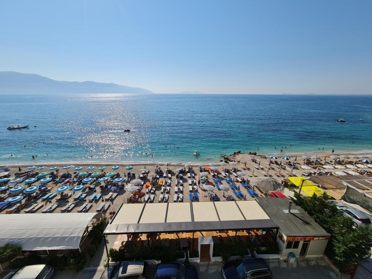Hotel Aross Vlorë Exteriör bild