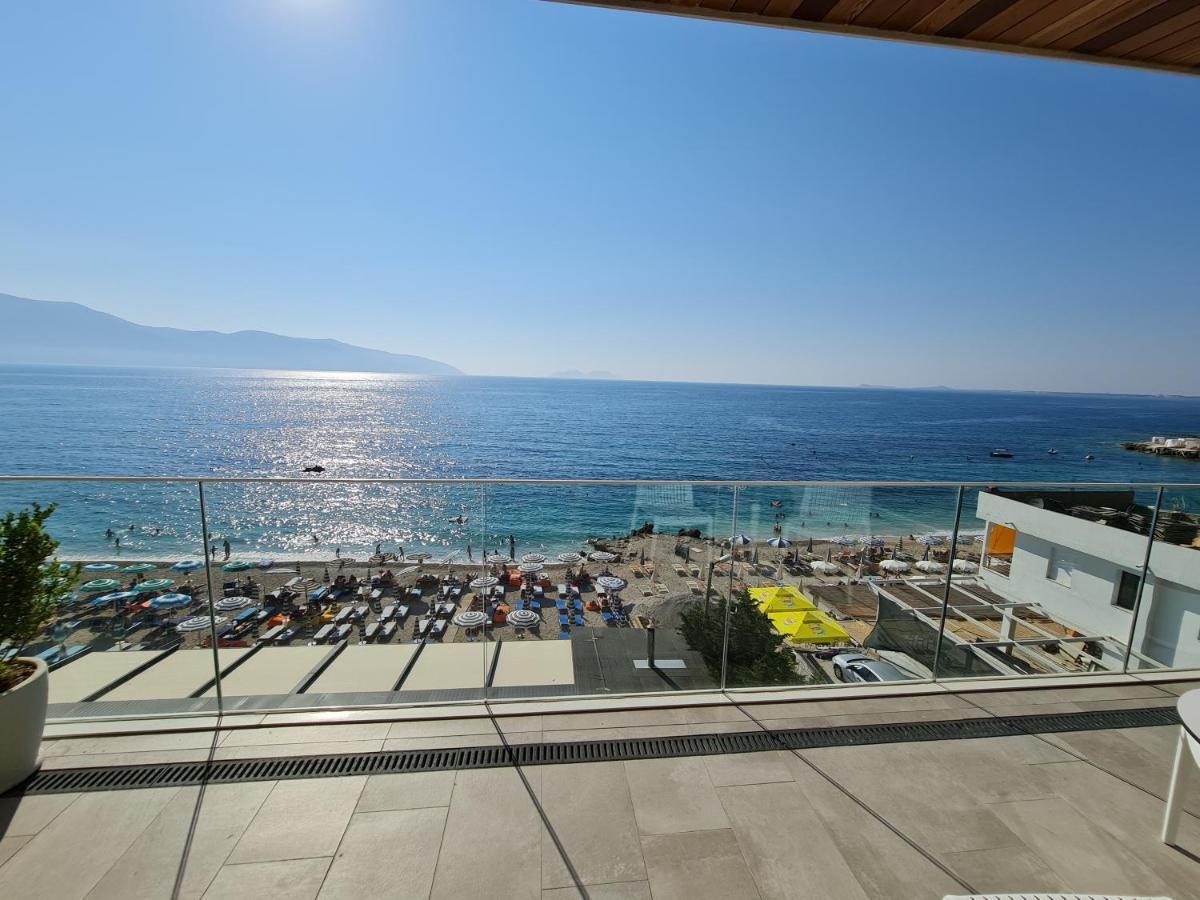 Hotel Aross Vlorë Exteriör bild